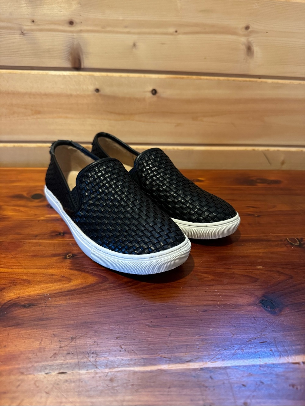 Maiden Lane Black Woven Leather Slip On Sneakers Women’s Size 6.5